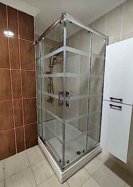 Duşakabin, duşakabin imalatı, duşakabinci, duşakabin tamiri, cam duşakabin, küvet üstü duşakabin, mika duşakabin, tekne üstü duşakabin, oval duşakabin, pendik